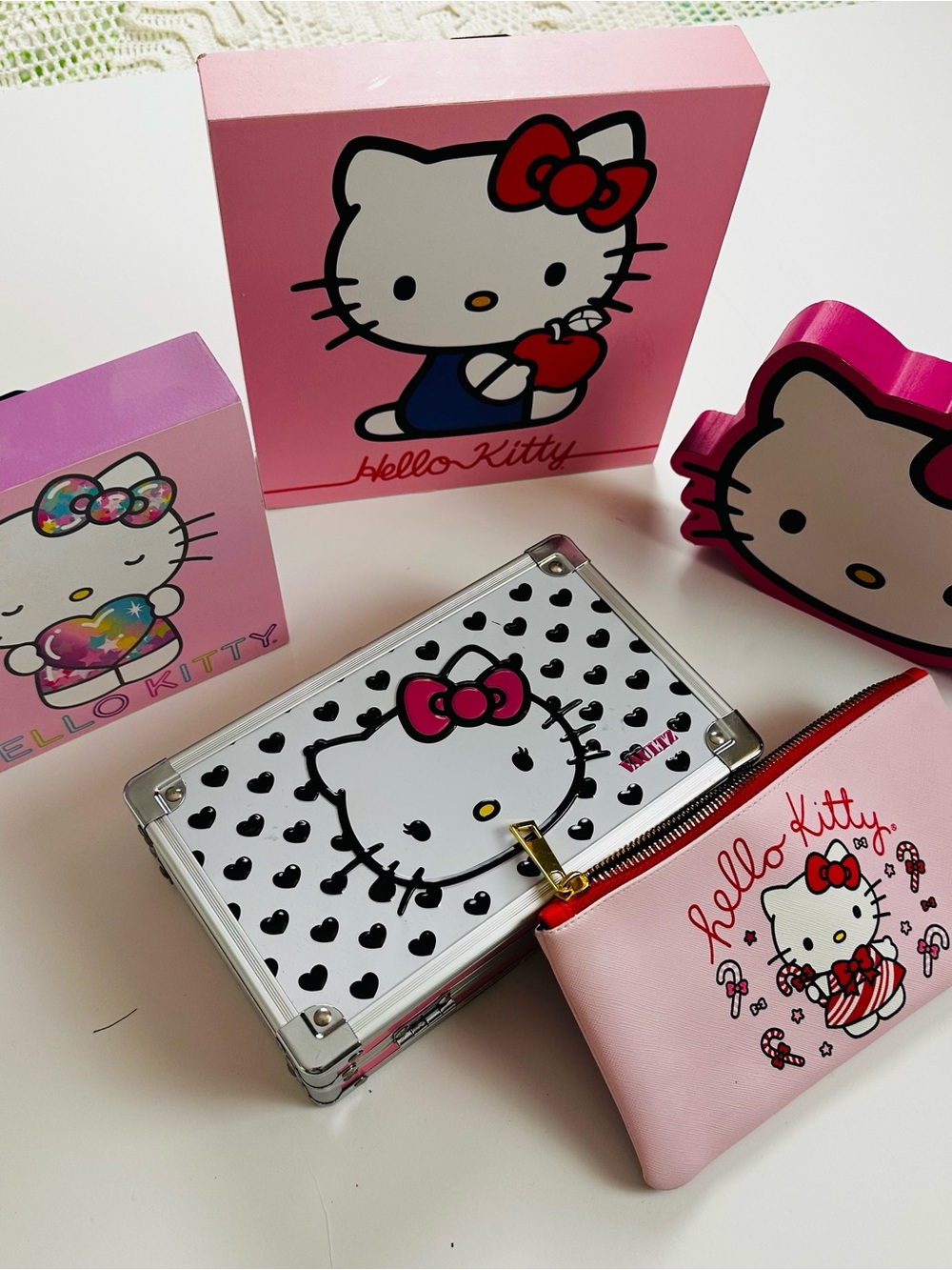 Hello Kitty Pink and White Accessory 5 piece Set